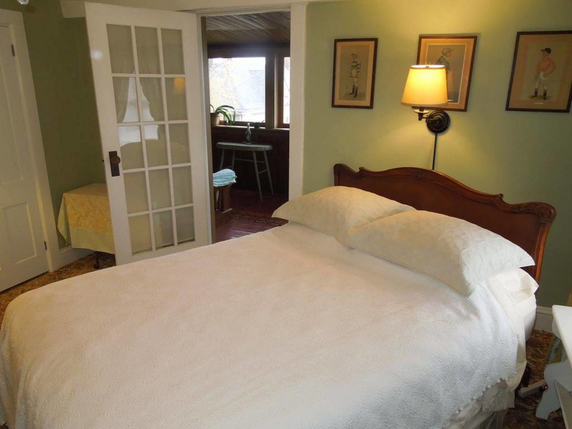 Victorian Of Staten Island Bed and breakfast